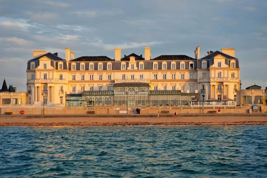 Appartement A 30M De La Plage Du Sillon. سان مالو المظهر الخارجي الصورة